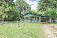 Building Photo - 1282 SE Farmers Dr