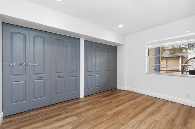 Building Photo - 854 Normandy Trail