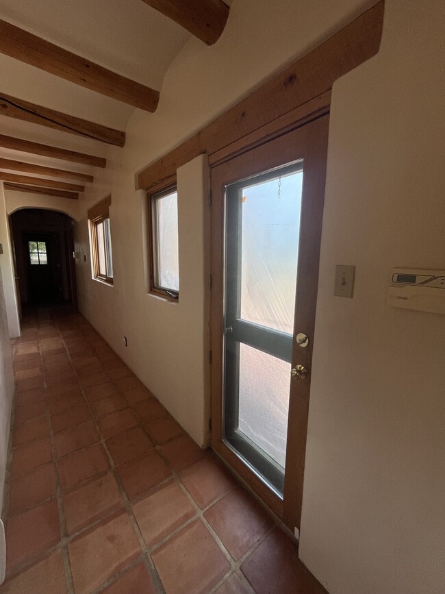 Building Photo - 120 Los Cordovas