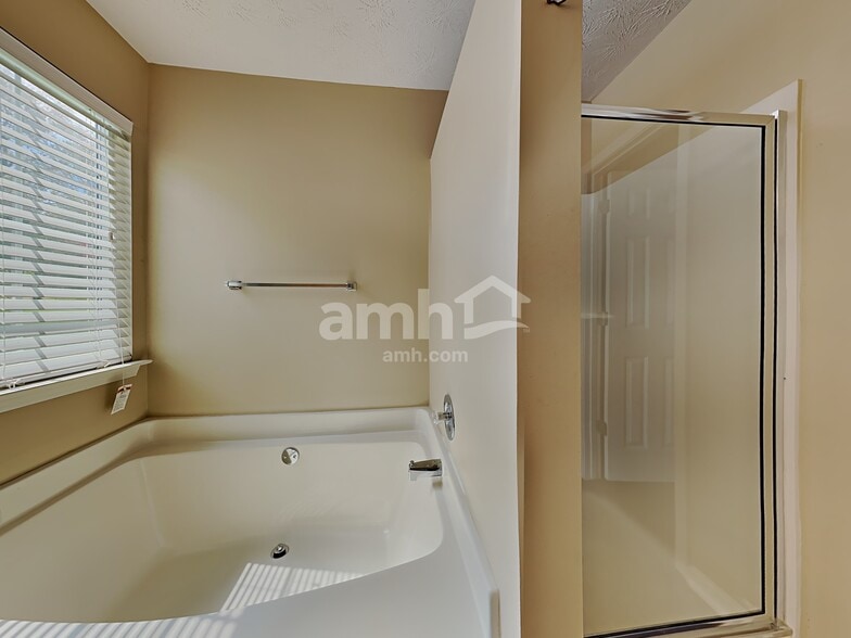 Building Photo - 448 Ash Trace Ln