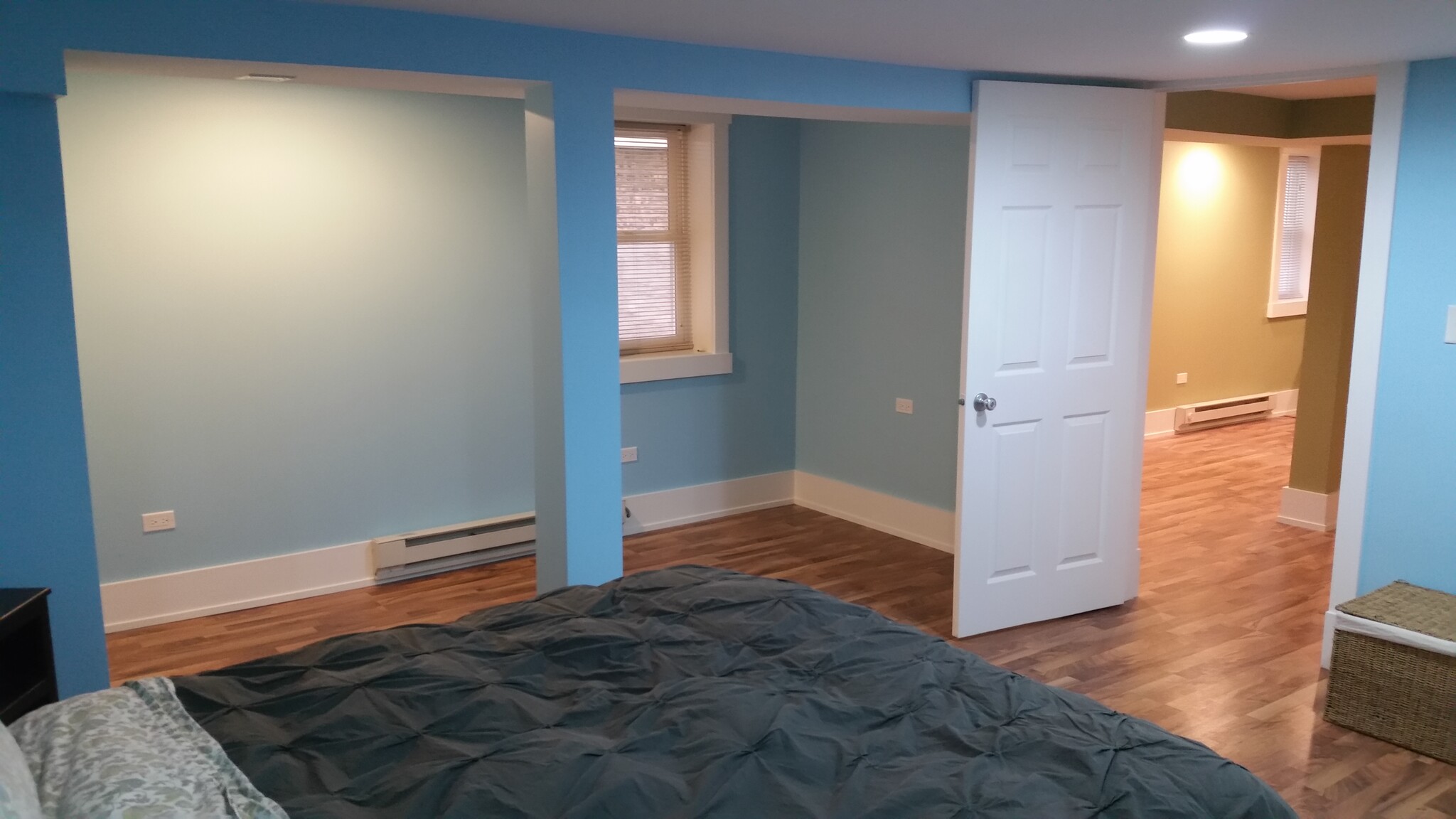 Bedroom - 2858 W Henderson St