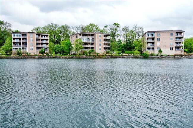 Building Photo - 6740 Spirit Lake Dr