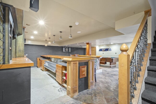 Building Photo - N54W16164 Westwind Dr