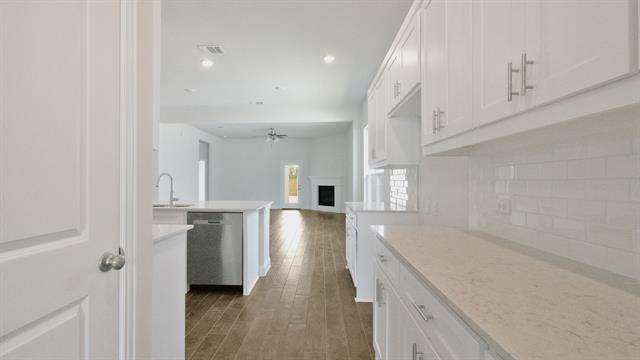 Building Photo - 505 Parrino Pky