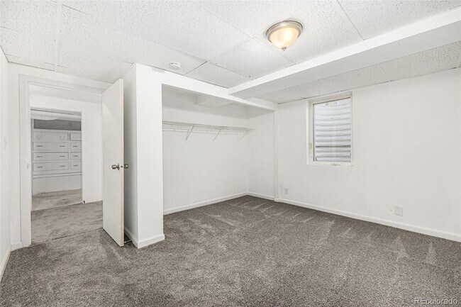 Building Photo - 1409 S Clermont St