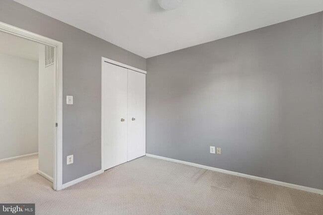 Building Photo - 2621 John Milton Dr