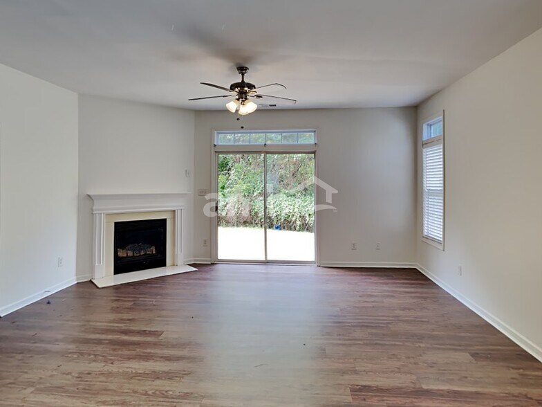 Building Photo - 10615 Spring Rain Ct