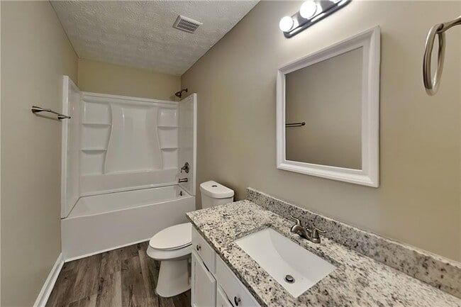 Building Photo - 1207 Ridgeside Dr NW