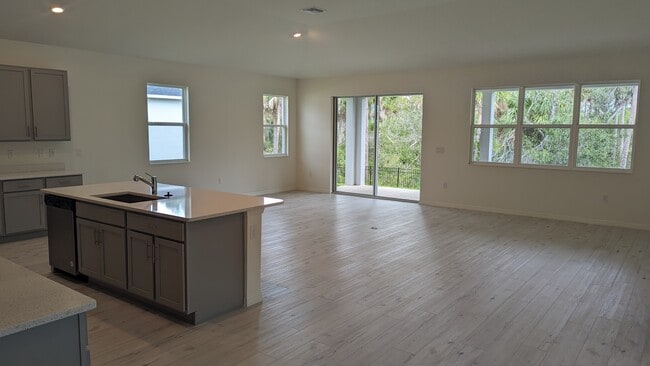 Building Photo - 17355 Gulf Preserve Dr