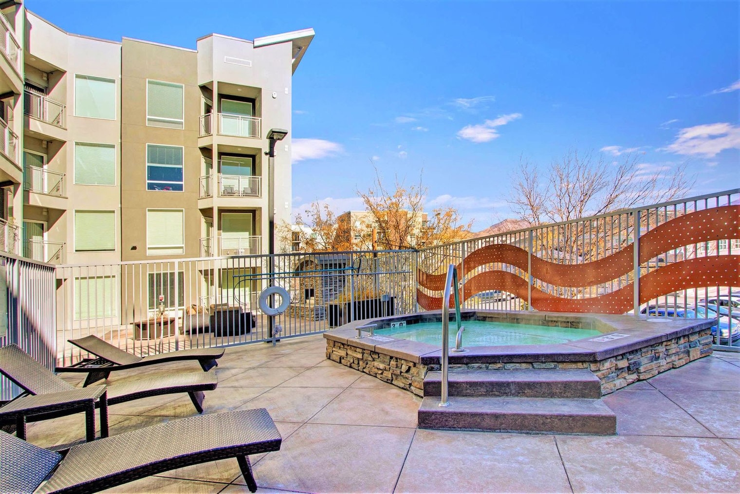 Building Photo - 460 E 400 S