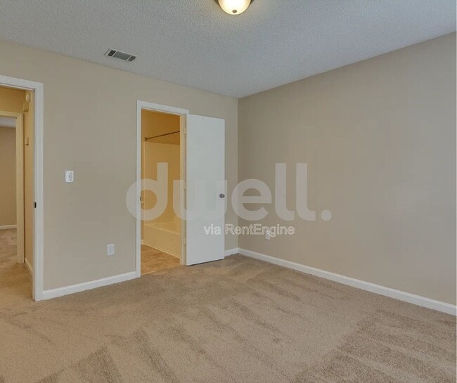 Building Photo - 3508 Woodlake Rd