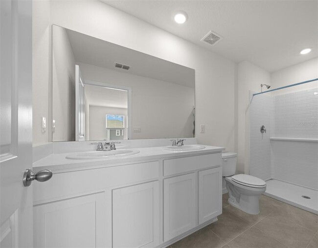Building Photo - 6580 SW 81st Loop