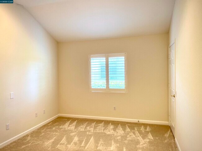 Building Photo - 6027 Wagonmaster Ln