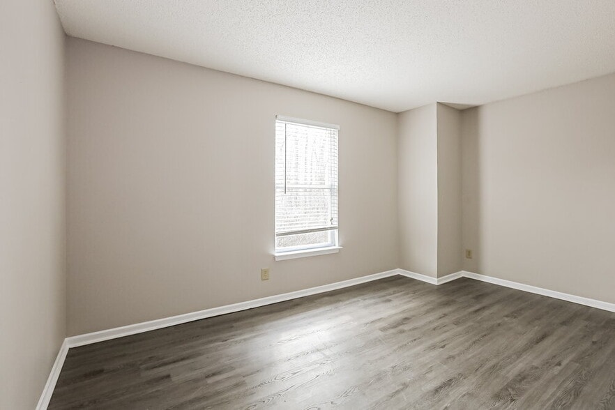 Building Photo - 9033 Southernwood Way