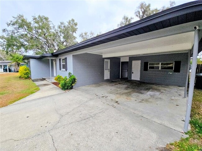 Building Photo - 2150 De La Palma Ave