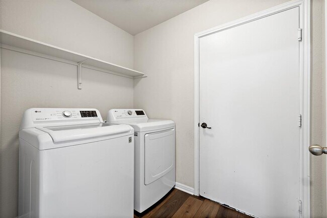 Building Photo - 149 Feather Grass Ave