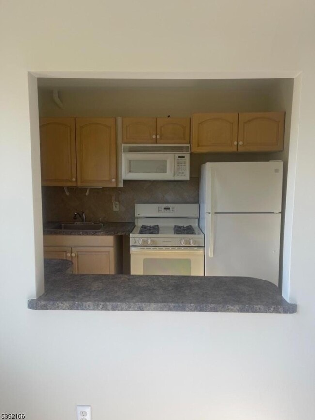 Building Photo - 116 Brinkerhoff St