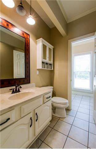 Building Photo - 3BR/2BA TOWNHOME NEAR DOWNTOWN FRANKLIN! WALK TO THE PARK.