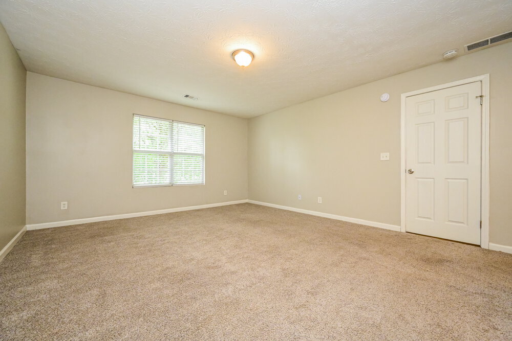 Building Photo - 2059 Oak Terrace Dr SE