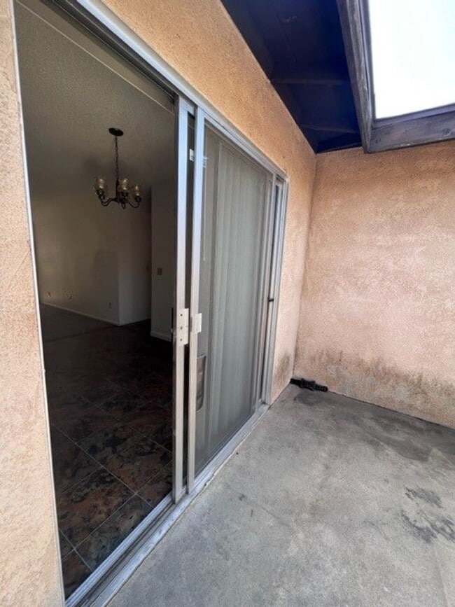 Building Photo - 3627-3633 S Shady St