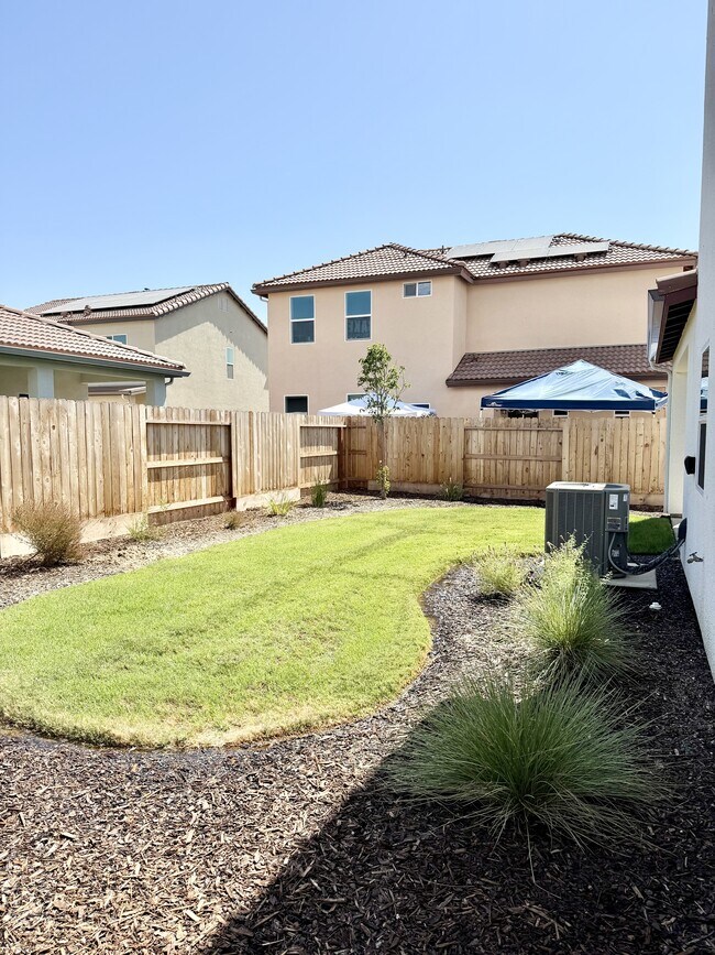 Building Photo - 1473 Concord Way