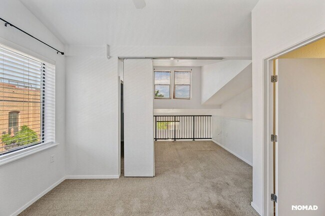 Building Photo - 2 Bedroom 2 Bathroom Loft Condo in RiNo (R...