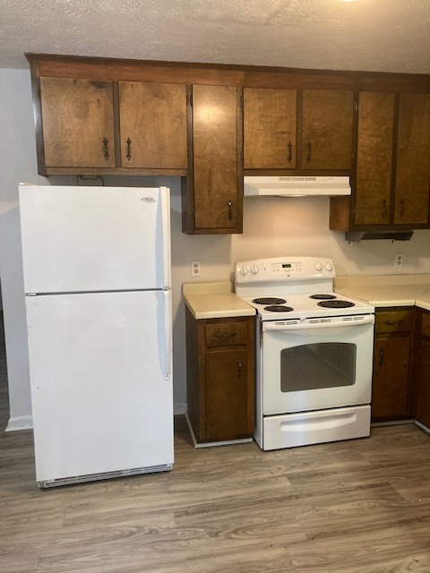 Kitchen - 1909 Patterson Ct