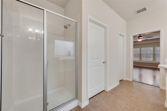 Building Photo - 312 Sheridan Rd