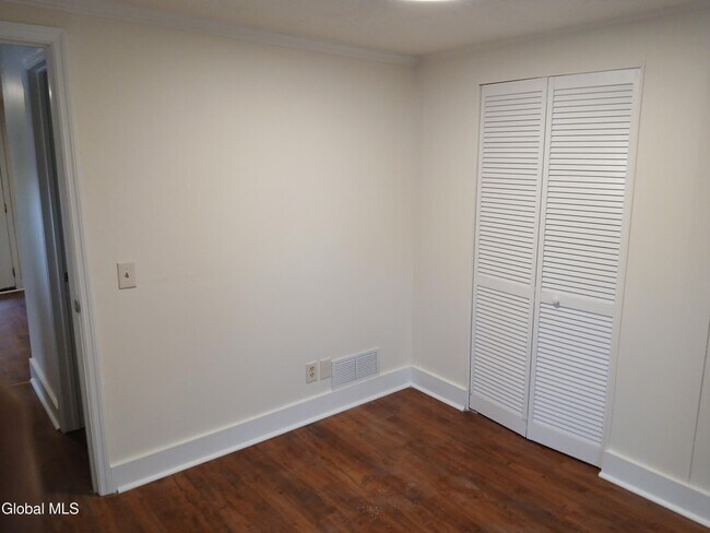 Building Photo - 57 Malta Ave