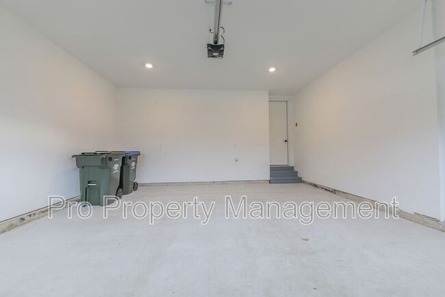 Building Photo - 35 Lookout Rdg