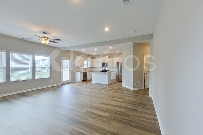 Building Photo - 7379 Foggy River Dr