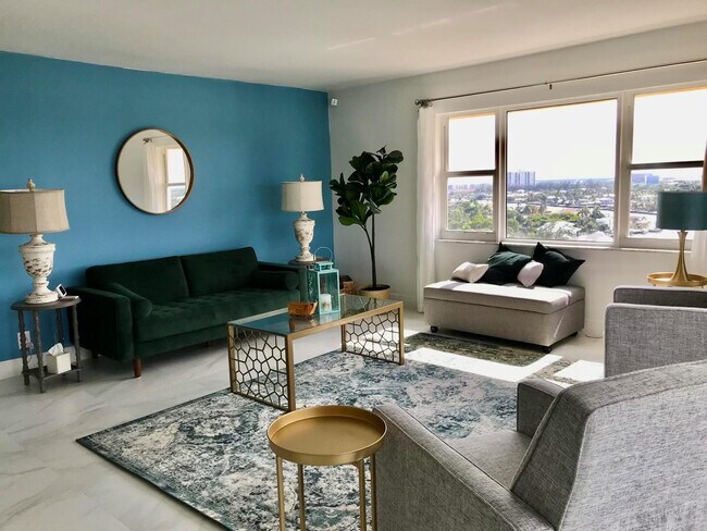 Building Photo - 1200 Hibiscus Ave