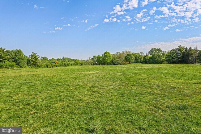 Building Photo - 14300 Rosy Ln