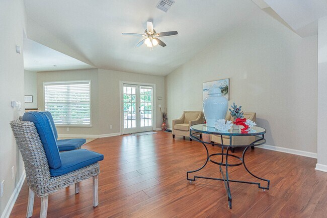 Building Photo - 2225 Silver Sands Ct