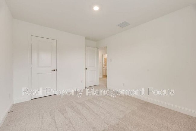 Building Photo - 1149 Beautyberry Ln