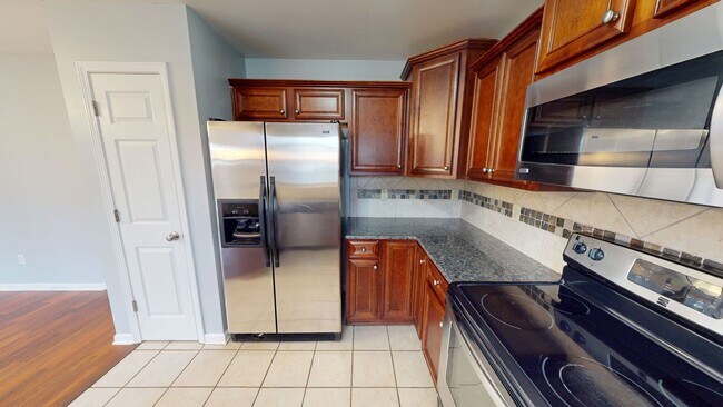 Building Photo - 4 Bedrooms in Established Hope Mills Commu...