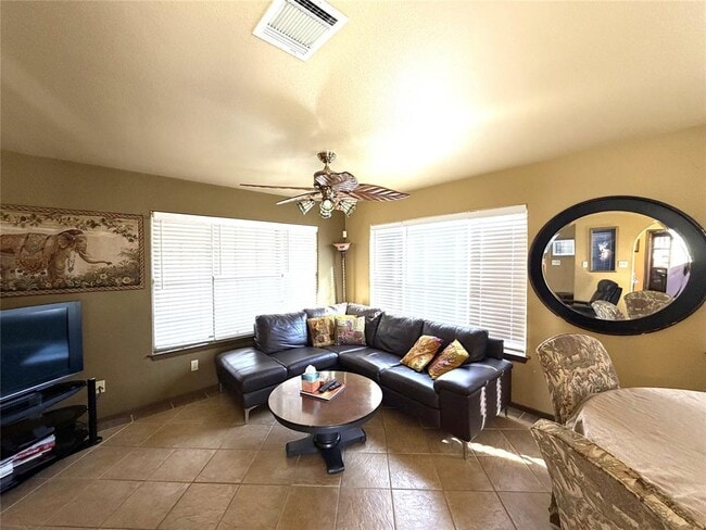 Building Photo - 2035 Borchert Loop