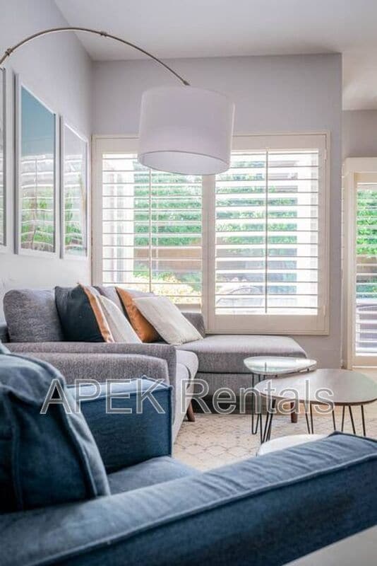 Building Photo - 79150 Ocotillo Dr