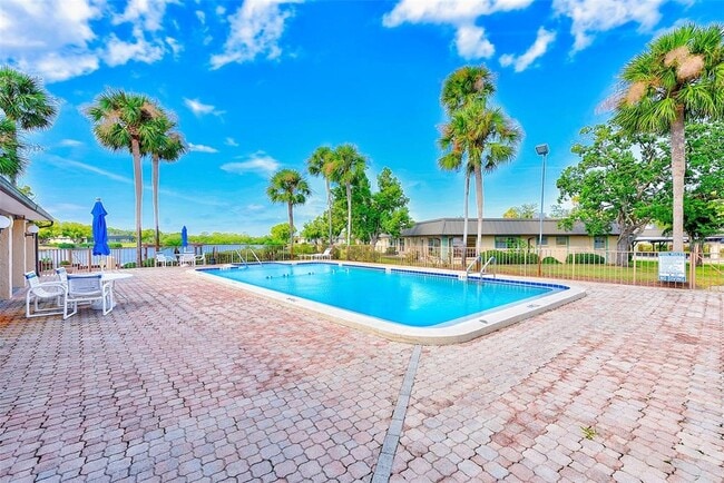 Building Photo - 4308 Summersun Dr