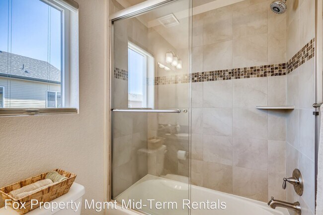 Building Photo - 2 br, 3 bath House - 11243 Colony Cir