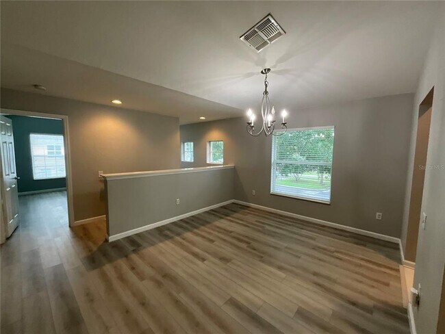 Building Photo - 5251 Maxon Terrace