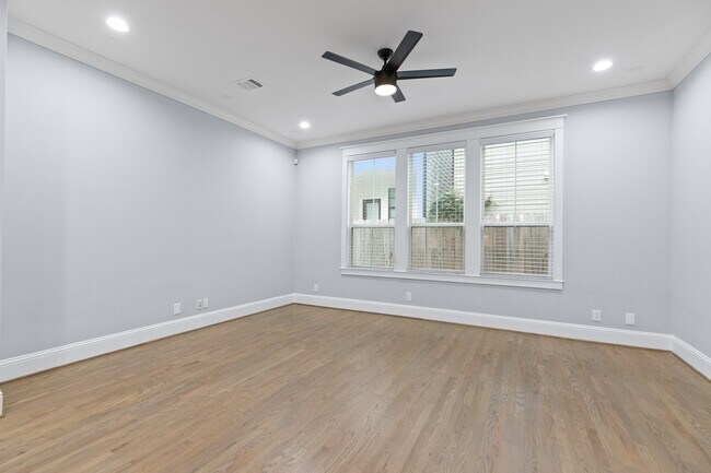 Building Photo - 2515 Judiway St