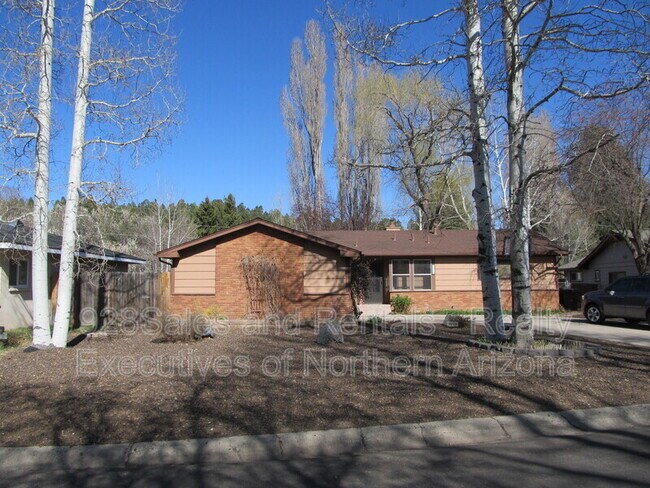 Building Photo - 1218 N McMillan Rd