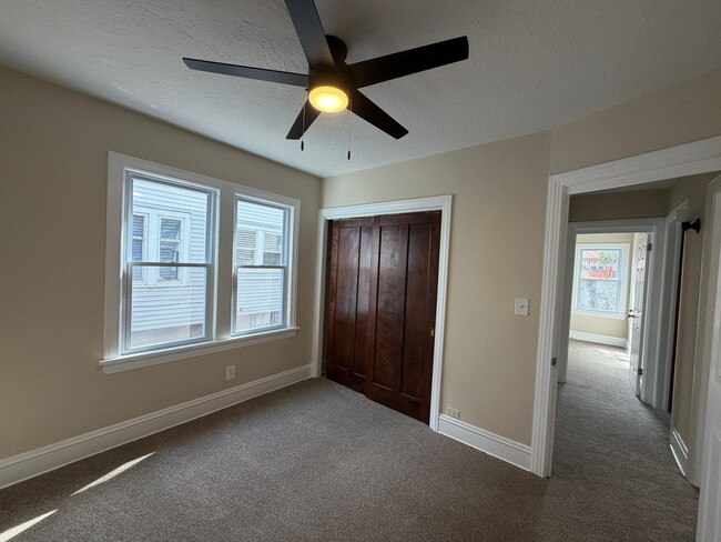 Building Photo - 14102 Glenside Rd