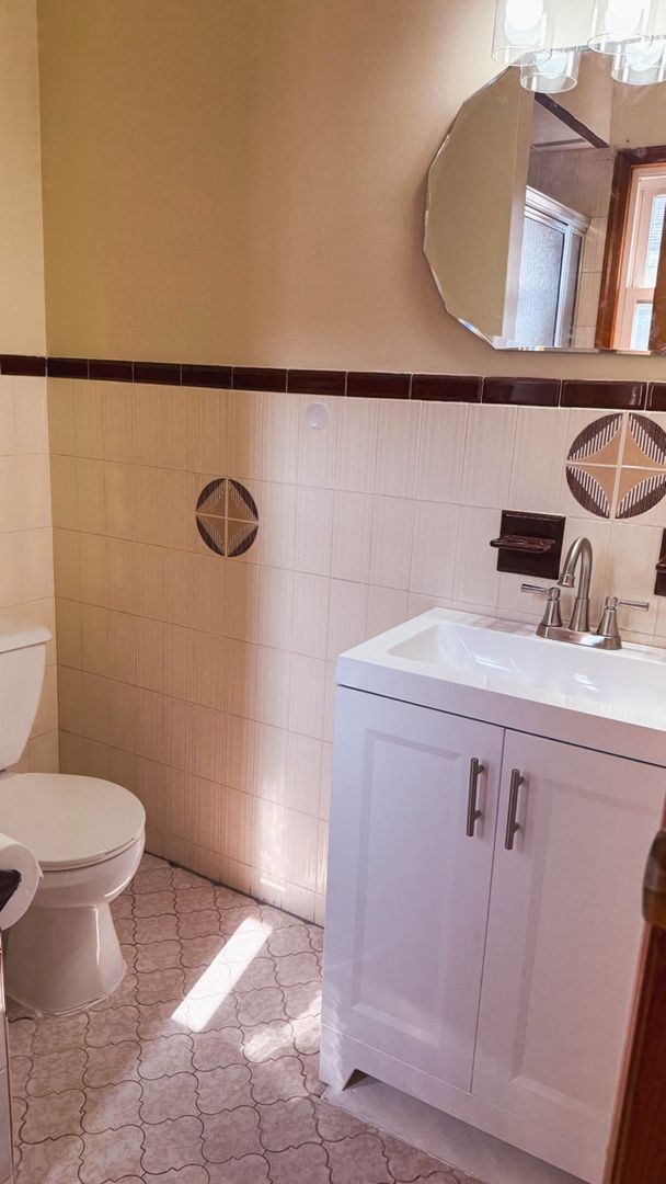 Building Photo - Charming 3BR , 2 BTHRM Duplex in Elizabeth