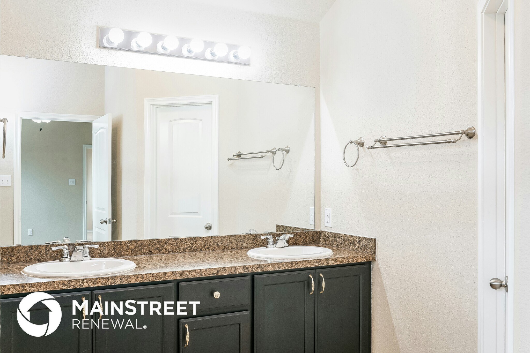 Building Photo - 632 River Rock Rd