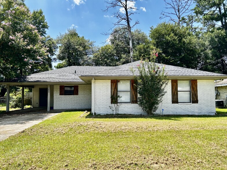 Primary Photo - 1804 Byron Dr