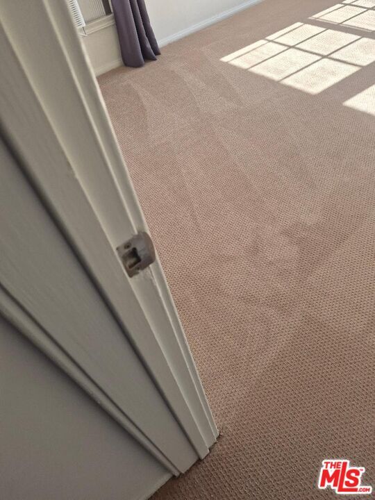 Building Photo - 8551 Holloway Dr