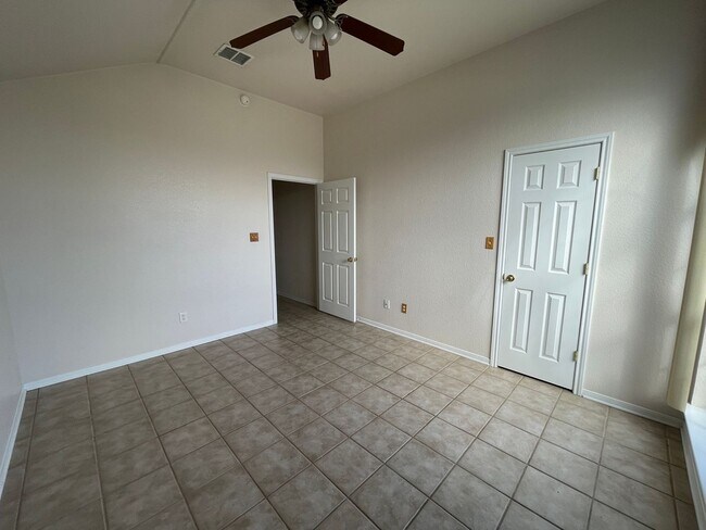Building Photo - 3-Bedroom House for Rent in Killeen, TX