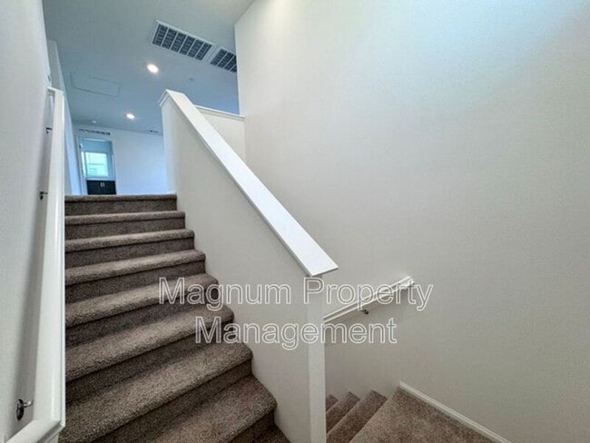 Building Photo - 31343 Autumn Blaze Dr